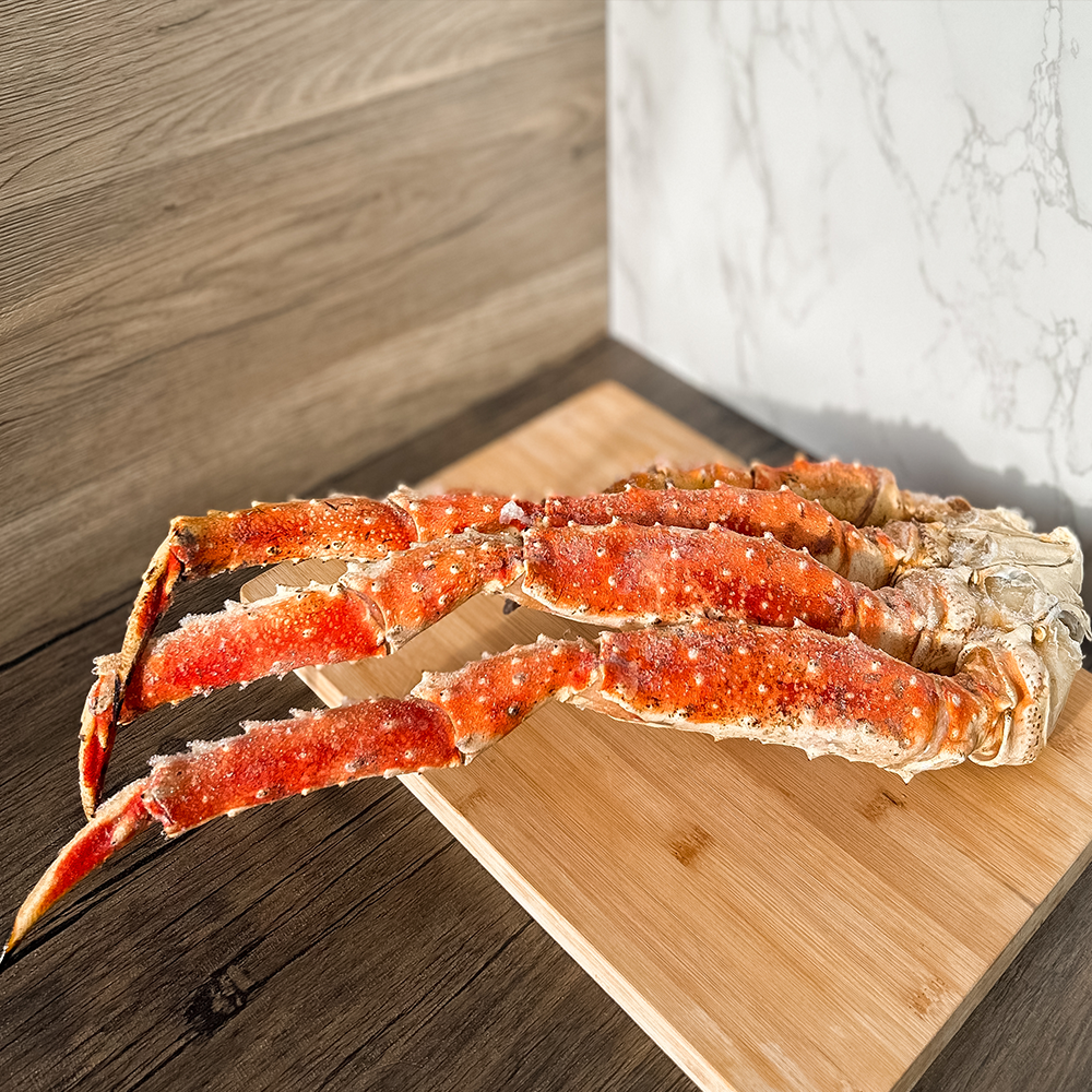 Wild Giant Cooked King Crab
