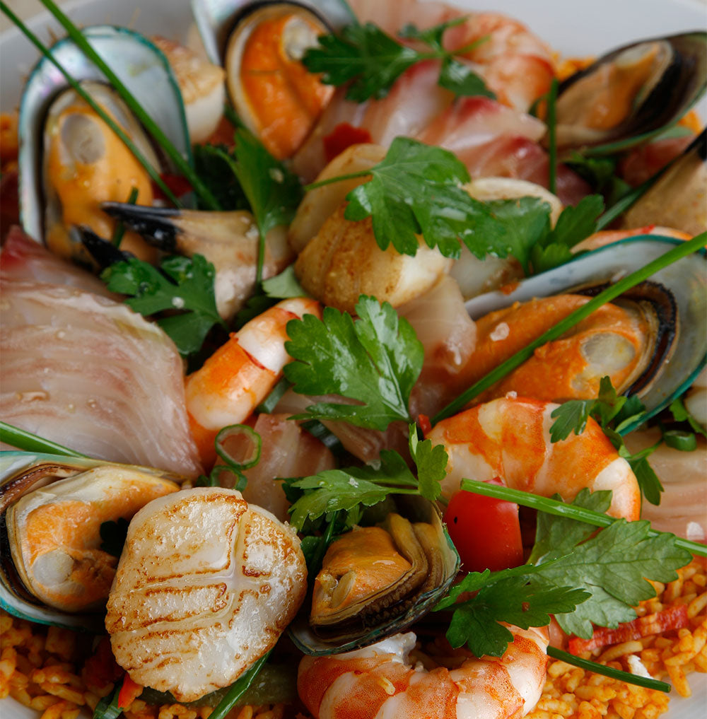 Mussels, prawns and scallops make great additions to a seafood platter. Make it a luxury seafood platter by adding lobster.